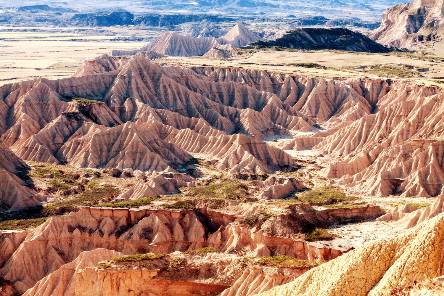 Bardenas Reales de Navarra: El Paisaje Lunar en la Tierra que te Sorprenderá 6 Moncloa UN FUTURO SOSTENIBLE Y COMPROMETIDO