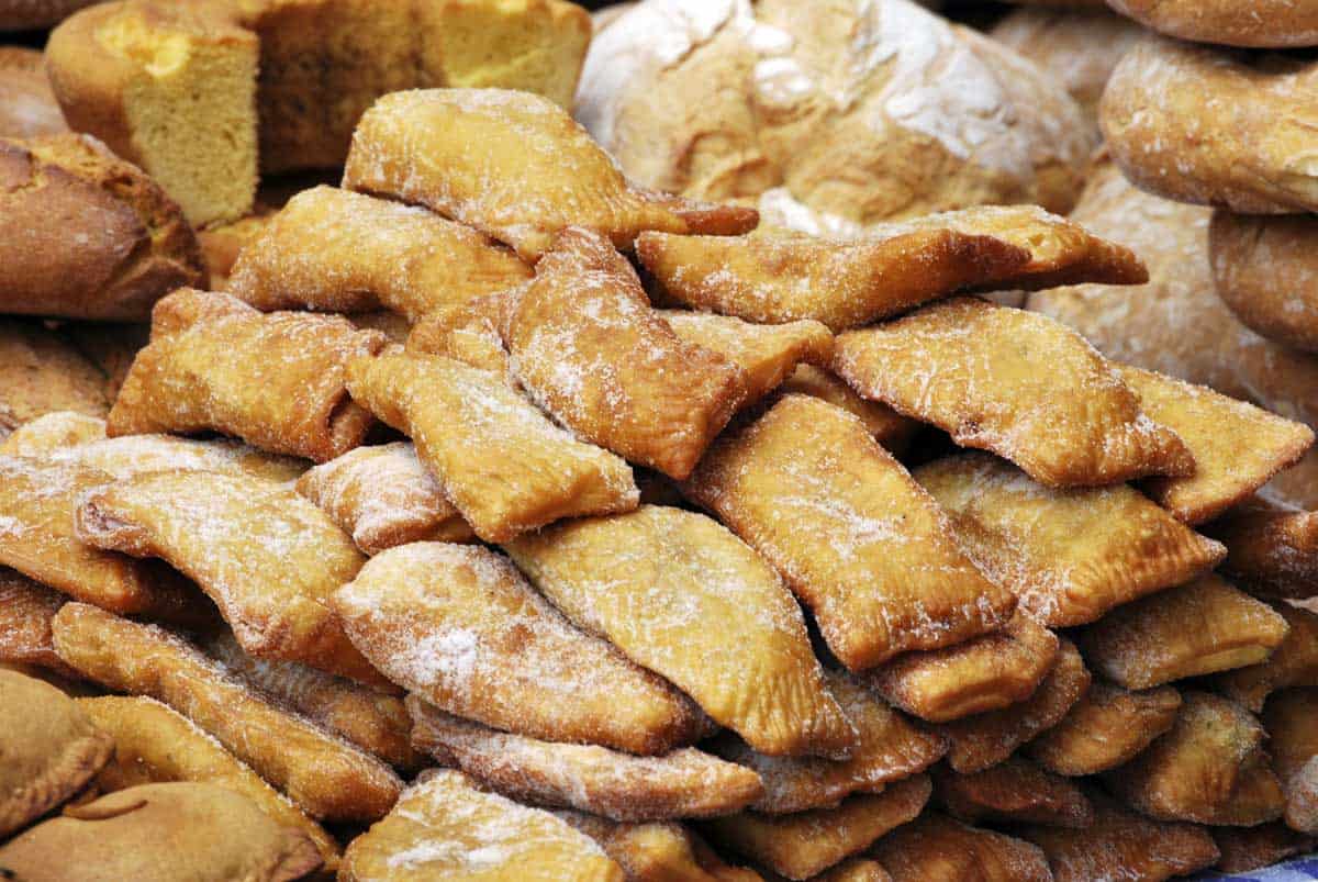 Casadielles asturianas: prepárate con la receta de la abuela para el carnaval 2 Moncloa UN PLACER PARA EL PALADAR: DEGUSTANDO LAS CASADIELLES