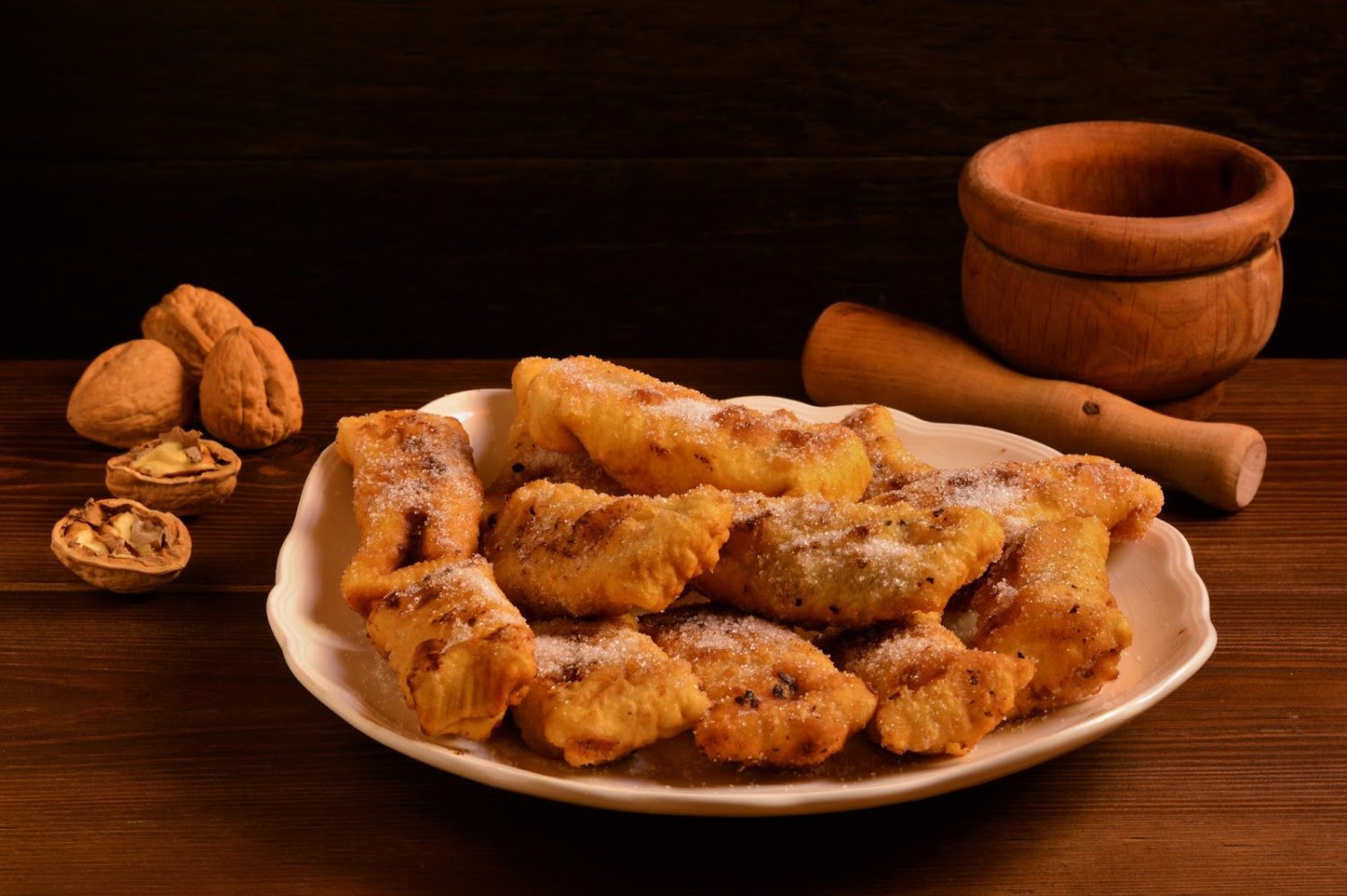 Casadielles asturianas: prepárate con la receta de la abuela para el carnaval 4 Moncloa LAS CASADIELLES: UNA CELEBRACIÓN DE LA NATURALEZA Y LA AGRICULTURA LOCAL