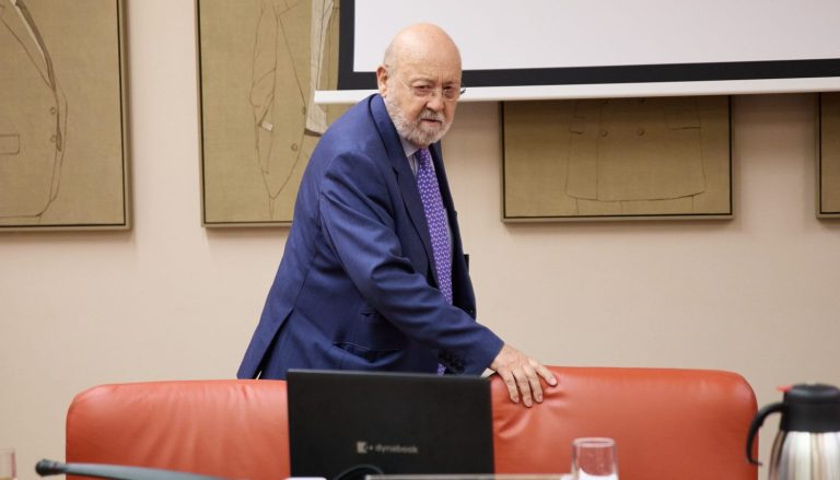 La Junta Electoral pregunta a Tezanos acerca de una encuesta sobre el amor