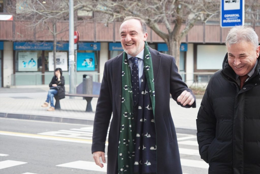 Esparza (UPN) reprocha a Chivite que no informe a los grupos sobre tráfico y dice que «se está dañando el régimen foral» 1 Moncloa Esparza (UPN) reprocha a Chivite que no informe a los grupos sobre tráfico y dice que «se está dañando el régimen foral» | Foto: Europa Press