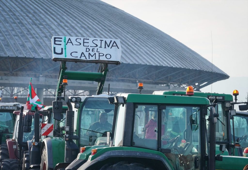 Los agricultores mantienen el pulso a Europa, la PAC y los acuerdos Marruecos y Turquía 4 Moncloa Los agricultores mantienen el pulso a Europa, la PAC y los acuerdos Marruecos y Turquía
