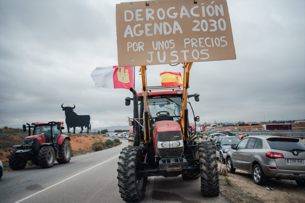 Los agricultores mantienen el pulso a Europa, la PAC y los acuerdos Marruecos y Turquía 2 Moncloa Los agricultores mantienen el pulso a Europa, la PAC y los acuerdos Marruecos y Turquía