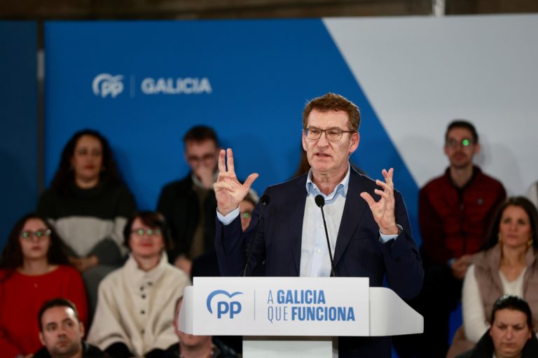 Feijóo avisa a Junts en el congreso del PP catalán: ‘Apoyad la moción de censura o asumid las elecciones’