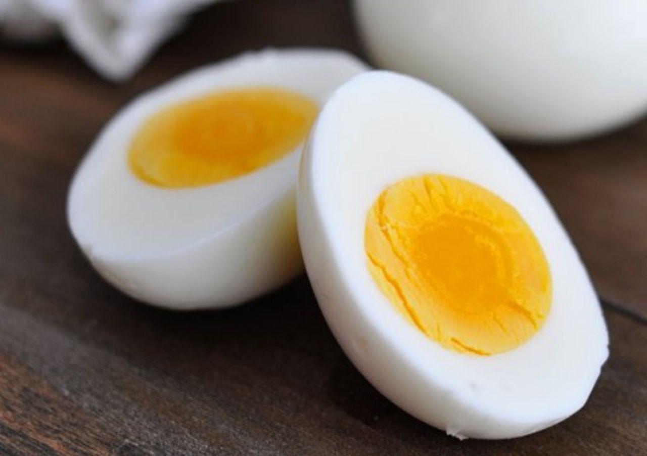 Combate el hambre constante con estos 9 alimentos irresistibles y saludables 2 Moncloa ALIMENTOS: EL ROL DE LAS PROTEÍNAS, VERSATILIDAD Y SACIEDAD DE LOS HUEVOS