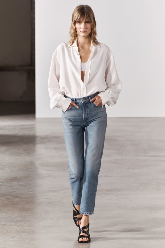 Zara estrena los ideales vaqueros rectos: ¡Estilo para todas por menos de 30€! 1 Moncloa Jeans ZW Collection rectos cropped tiro medio Moncloa
