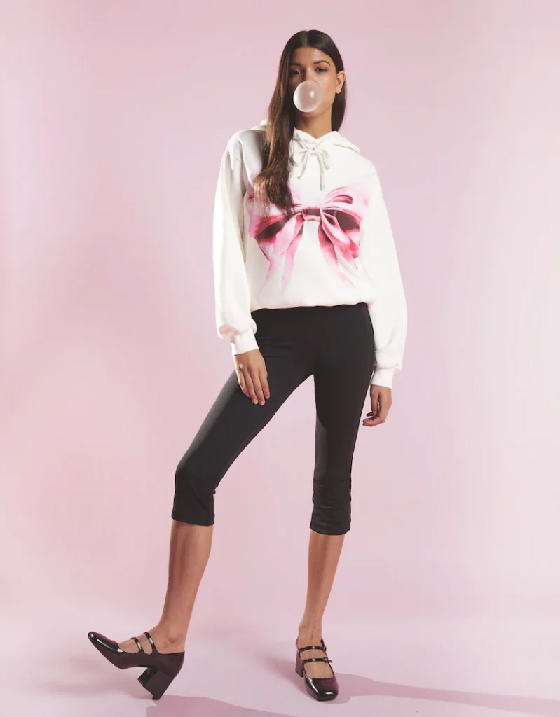 Tacón ancho rojo, casi agotado en Bershka: ¡Deslumbra con estilo! 2 Moncloa Mary Jane tacon ancho Moncloa