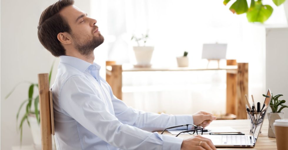 Transforma tu realidad con mindfulness: Un cambio profundo y sorprendente para tu vida diaria 4 Moncloa EL IMPACTO DEL MINDFULNESS EN LA TOMA DE DECISIONES Y EL LIDERAZGO