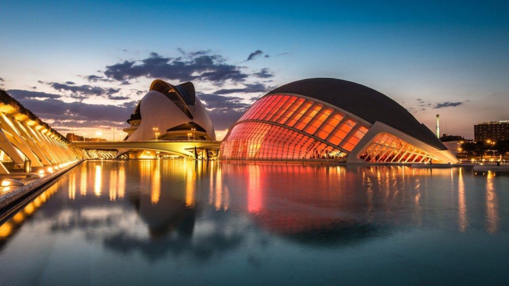 Ciudad de las Artes y las Ciencias, Valencia: Tras las huellas de Calatrava 2 Moncloa Valencia Calatrava 0 Moncloa