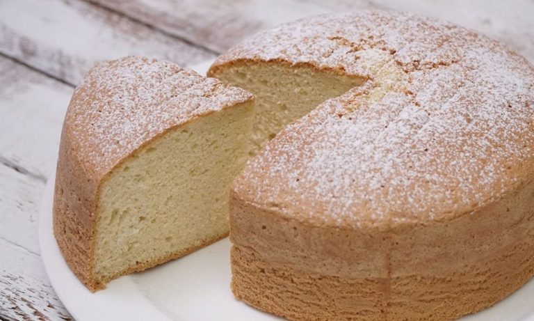 Bizcocho de yogur: El toque secreto de la abuela para que te quede esponjoso