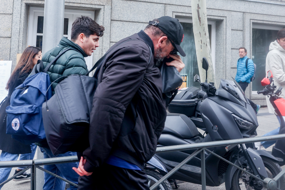 Koldo García, la mano derecha de Ábalos, en libertad tras negarse a declarar ante la Audiencia Nacional Koldo García, la mano derecha de Ábalos, en libertad tras negarse a declarar ante la Audiencia Nacional.