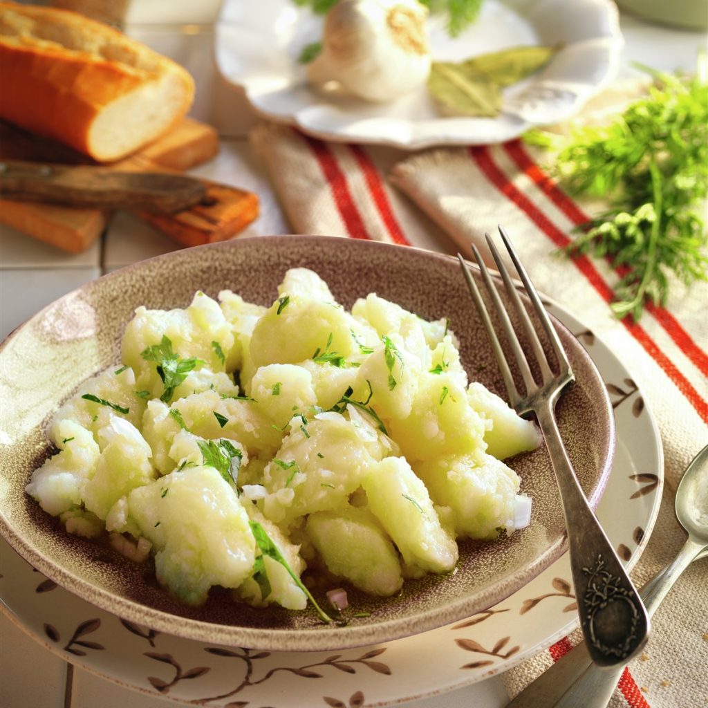 la patata alinadas de el faro de cadiz del chef mario jimenez 2f63f952 1200x1200 Moncloa