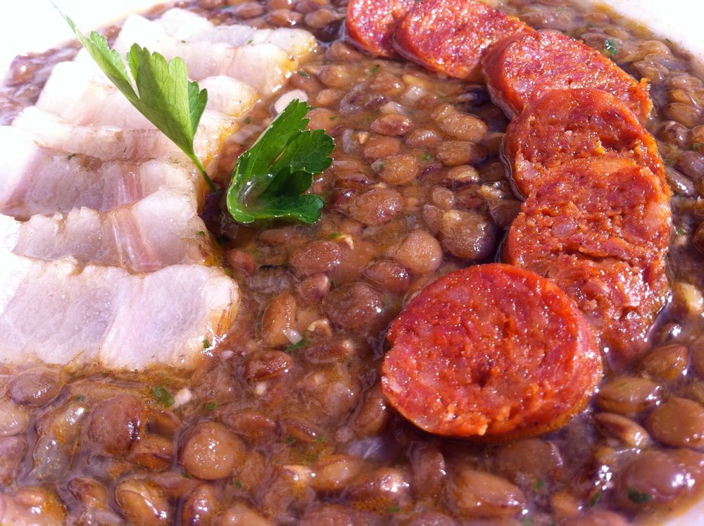 Lentejas con chorizo en Thermomix: una receta fácil y deliciosa de hacer 3 Moncloa LA PRESENTACIÓN: LA GUINDA DEL PLATO