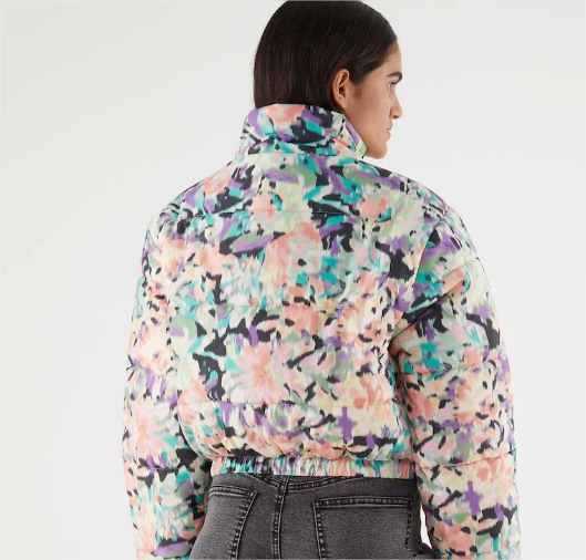 Prendas estampadas de El Corte Inglés para destacar esta temporada 4 Moncloa plumas Moncloa