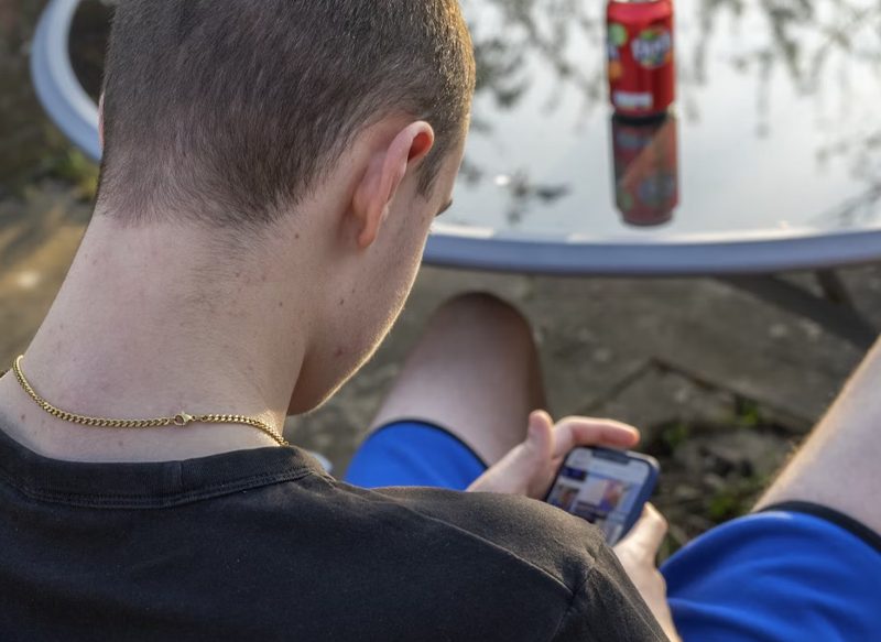 EL PELIGRO DEL TIMO DE LOS 'ME GUSTA' DE WHATSAPP