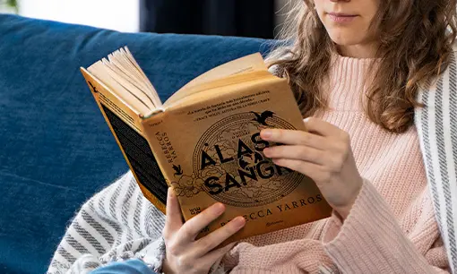 Amazon Prime Video apostará por la adaptación de la novela de moda: 'Alas de sangre' de Rebecca Yarros 1 Moncloa prime video