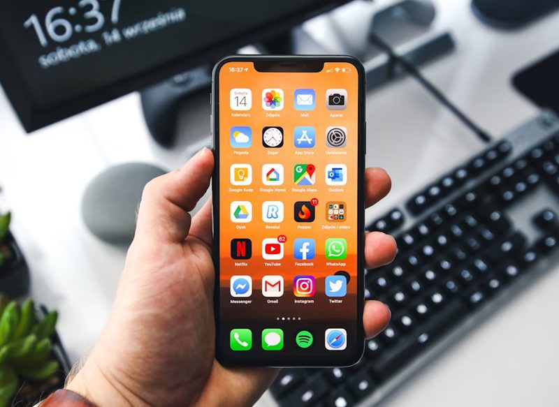 ¿ES POSIBLE DESCARGAR LA GOOGLE PLAY STORE EN IOS?