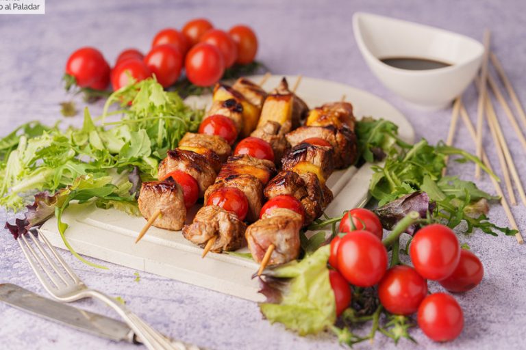 Brochetas de cerdo con boniatos: Una receta que es todo un escándalo