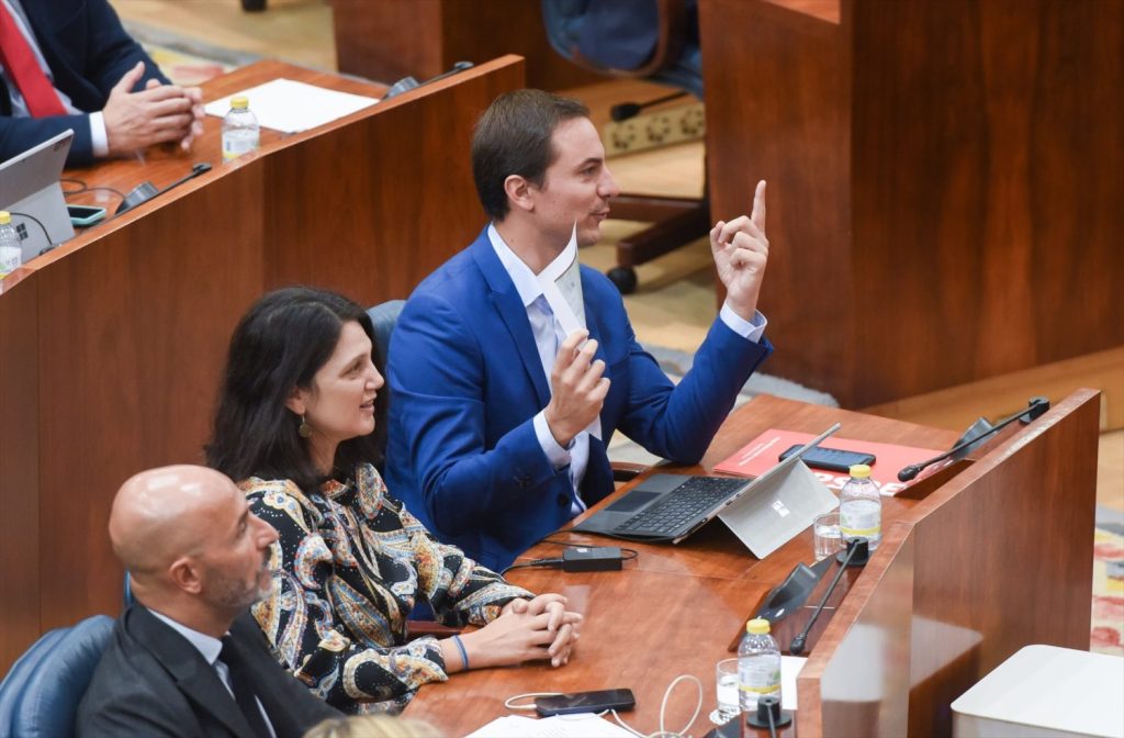 Juan Lobato cansado de las formas de Más Madrid en la Asamblea | Foto: Europa Press