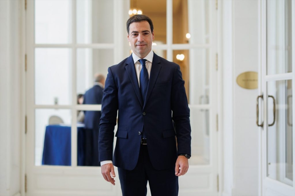 EuropaPress 5808258 candidato eaj pnv lehendakari gobierno vasco imanol pradales llega desayuno Moncloa