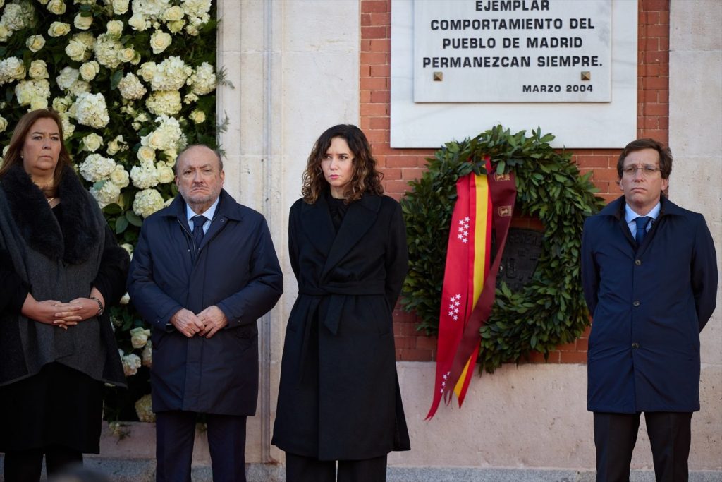 Madrid recuerda aún "con el corazón encogido" a las víctimas del 11M