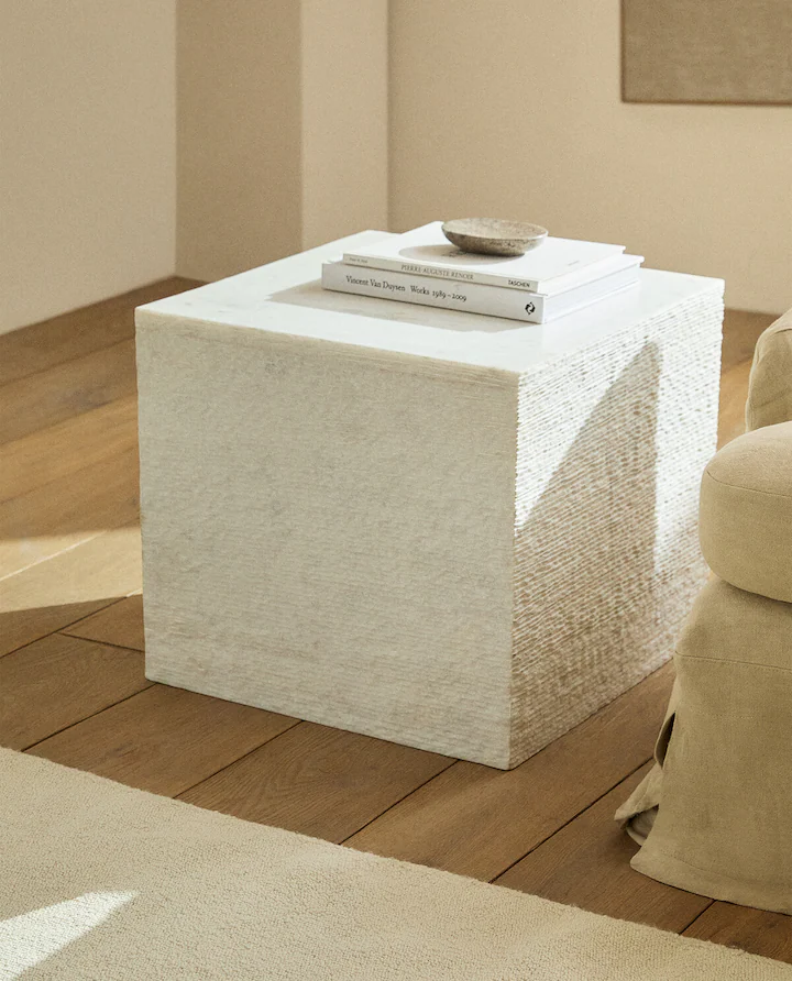 Mesa auviliar cubo marmol Moncloa