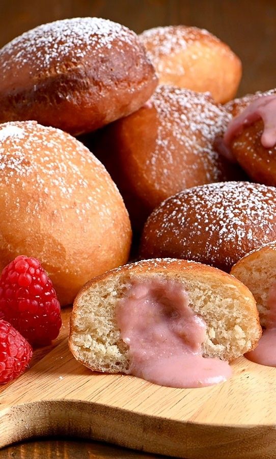 Receta de berlinas rellenas de crema de queso brie y frambuesa 3 Moncloa ba46071912a7bdaa355893fb8f73aada Moncloa