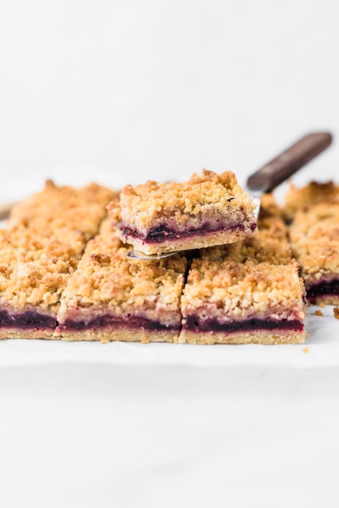 Barritas de crumble de frutos rojos, el snack sano para deportistas 1 Moncloa barritas de berries 1 Moncloa