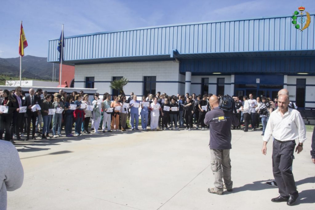 Marlaska trata de calmar a funcionarios de prisiones con una nueva promesa 1 Moncloa Todas las cárceles de España han celebrado concentraciones en recuerdo de Nuria, la cocinera asesinada en Tarragona.