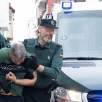 Armas de guerra para los guardias civiles en el Estrecho sin reconocer la peligrosidad