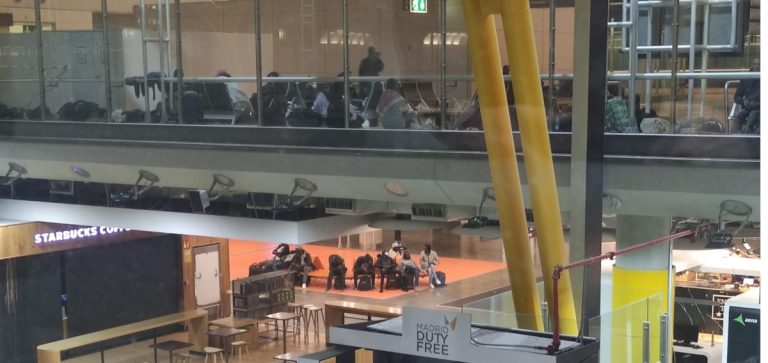 Los sin techo de Barajas, nuevo lío entre Delegación del Gobierno y el PP madrileño