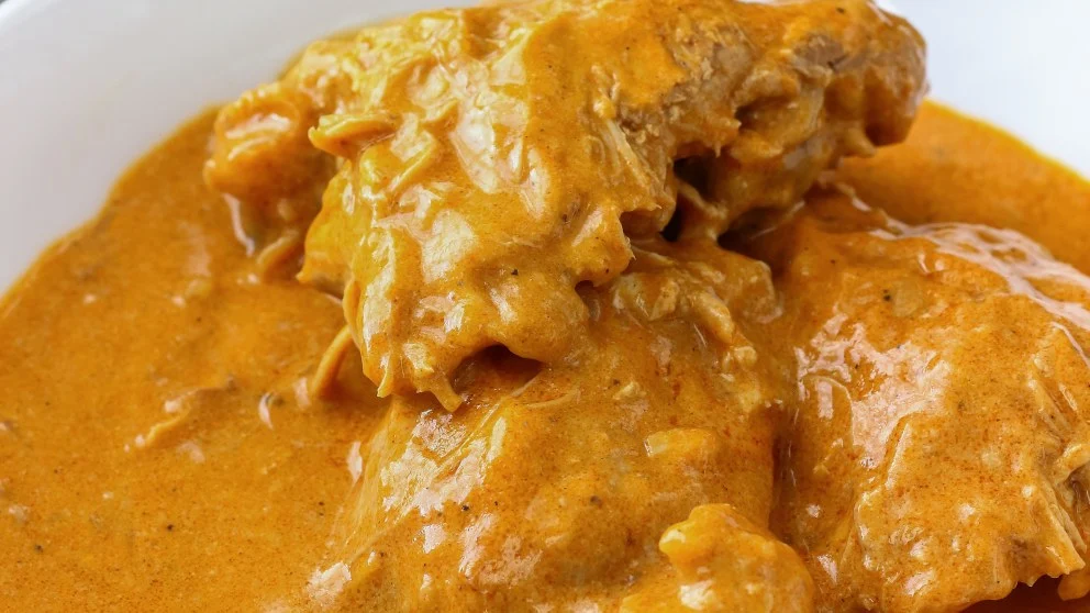 Pollo en salsa de la abuela húngara, receta para triunfar en familia 3 Moncloa receta de pollo a la hungara en la olla expres 1 Moncloa