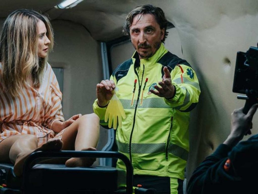 ¡Descubre el emocionante nuevo proyecto de Toni Acosta tras su salida de 4 estrellas 6 Moncloa