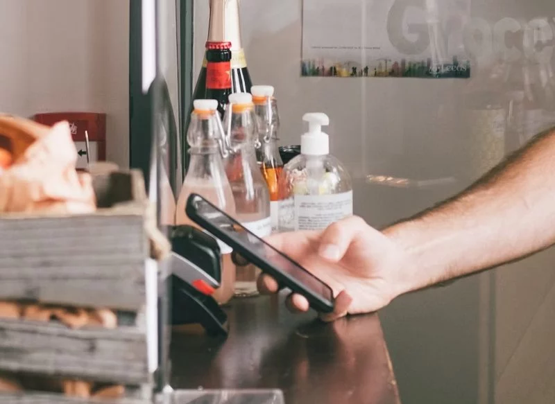 CÓMO EVITAR LA ESTAFA DE LA SUSPENSIÓN DE APPLE PAY