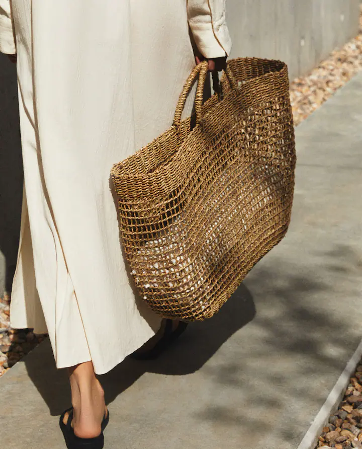 Las 5 prendas y complementos de Zara Home que necesitarás este verano. ¡Seguro que te encantan! 4 Moncloa 2180019052 2 7 2 Moncloa