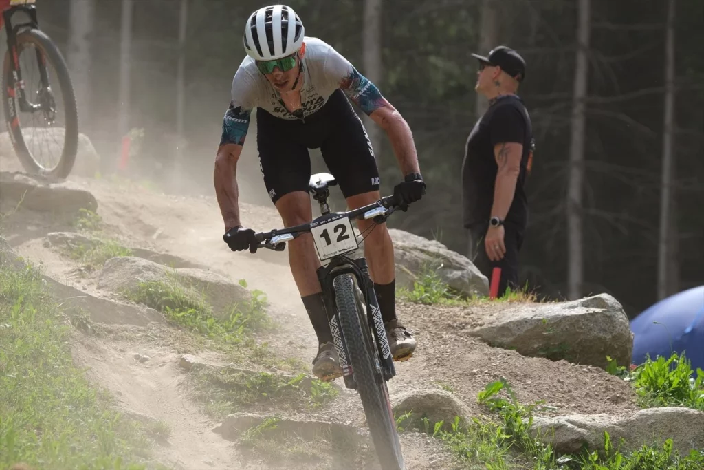 Los mejores deportes para perder peso esta primavera 2 Moncloa EuropaPress 5310264 luca braidot ita xco elite men race during the uci mtb world series 2023 Moncloa