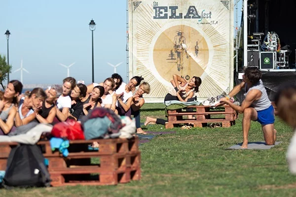 Los mejores deportes para perder peso esta primavera 3 Moncloa EuropaPress 5410361 sesion yoga dalecandela fest Moncloa
