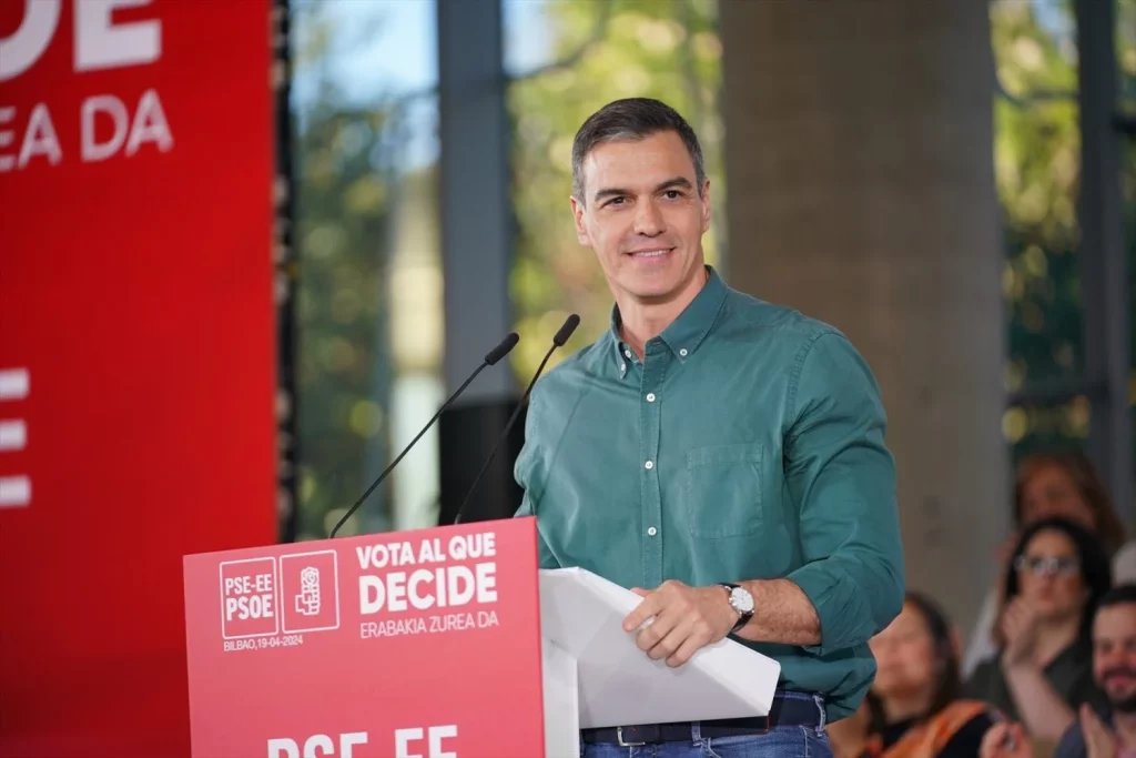 El PSOE de Lobato se desentiende de las movilizaciones en Ferraz 4 Moncloa El PSOE de Lobato se desentiende de las movilizaciones en Ferraz | Foto: Europa Press