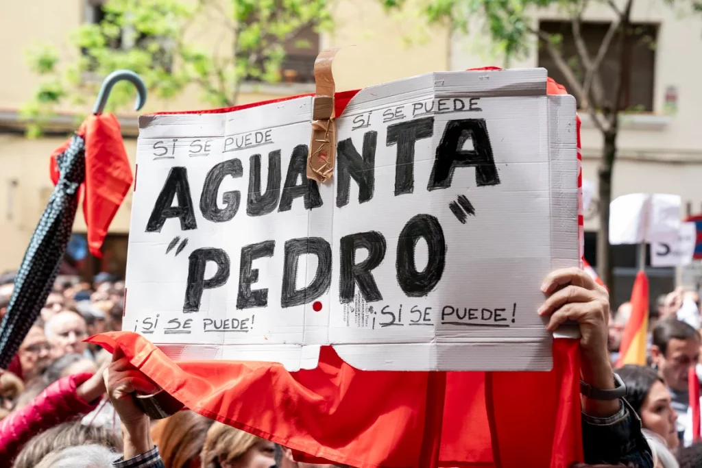 Ferraz prepara su venganza contra Lobato: «Le cambiamos la cerradura, como a Tomás Gómez» 3 Moncloa Aguanta Pedro, el lema del PSOE con cuatro casos de presunta corrupción encima