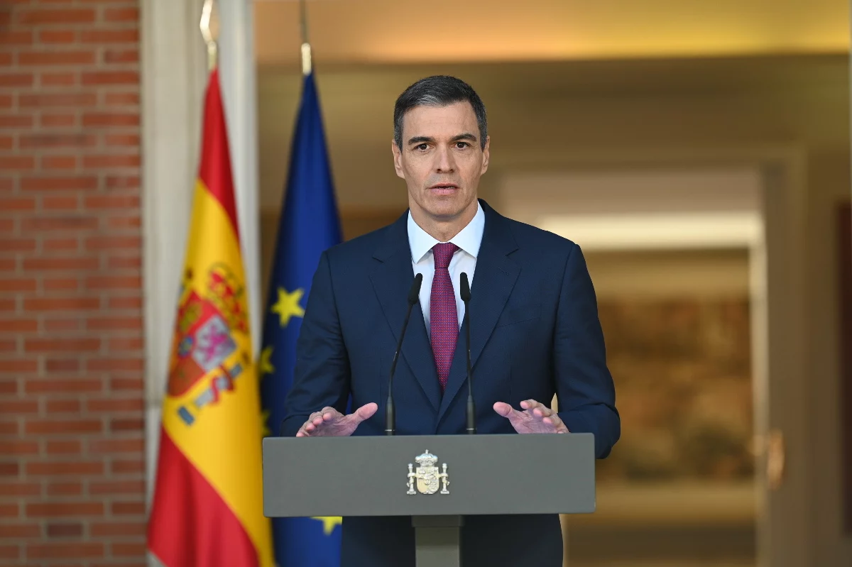 Pedro Sánchez, presidente del Gobierno, pondrá en marcha la reforma del Estatuto de Autonomía de Cataluña para frenar a Puigdemont