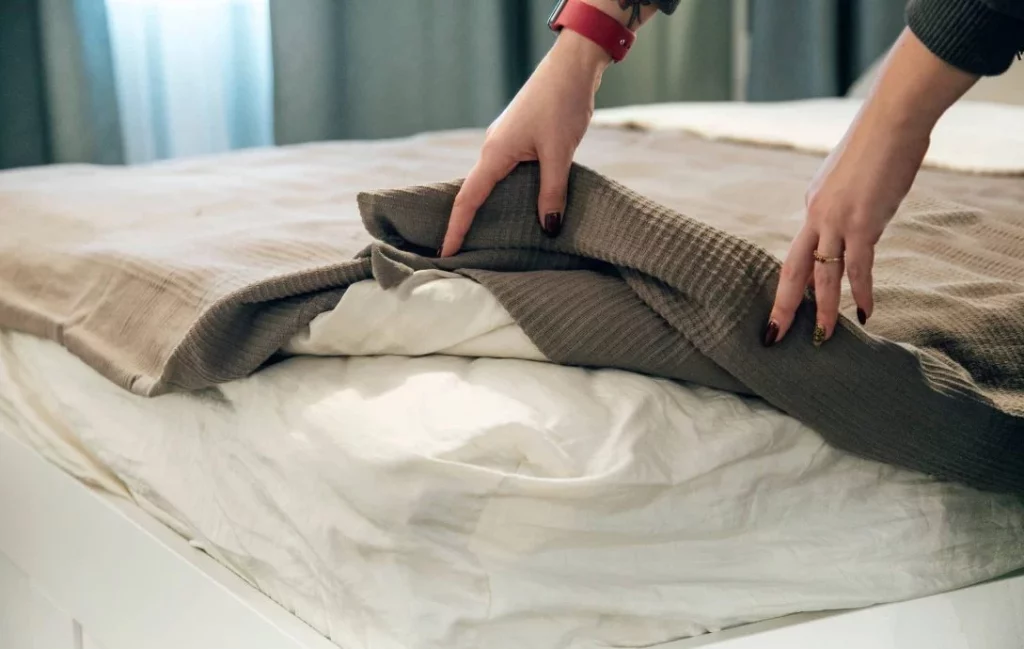 Ácaros en tu cama podrían ser los culpables de tu insomnio crónico 1 Moncloa ¿Por qué los ácaros pueden ser los responsables del insomnio?