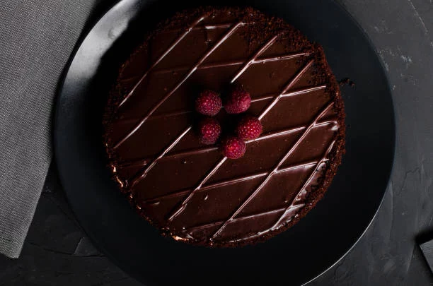 Tarta viral de chocolate para preparar en una sartén en pocos minutos 1 Moncloa Preparación de la tarta viral de chocolate