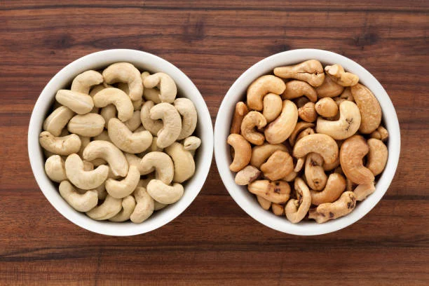 Anacardos: Esta es la mejor forma de consumirlos según su contenido calórico 1 Moncloa ¿Anacardos al natural o fritos?