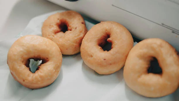 Cómo preparar donas en tu freidora de aire en 2 minutos 1 Moncloa Cómo hacer donas en tu freidora de aire