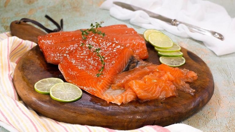 Exquisito salmón marinado con el toque de la abuela