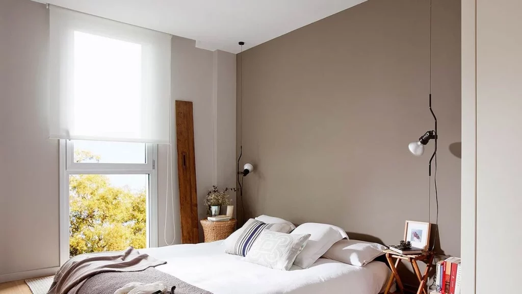 Elementos que debes mantener alejados de tu mesita de noche 1 Moncloa Cosas que no tener en la mesita de noche