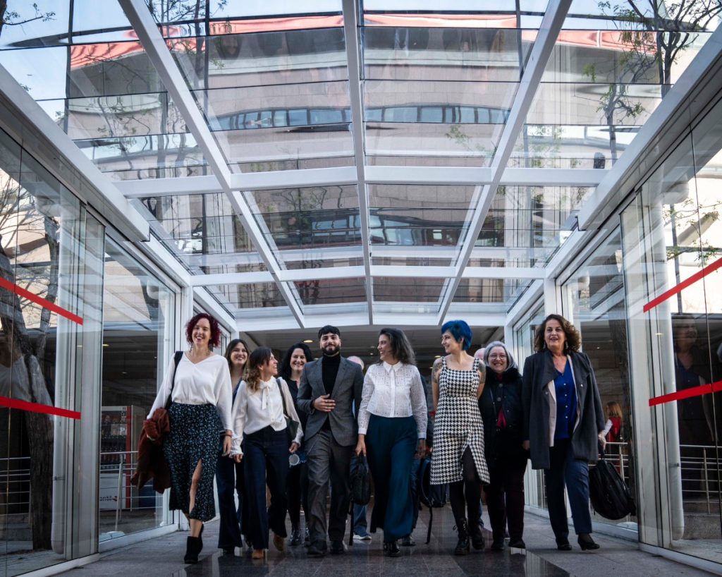 Samuel Escudero León, primer diputado gitano en la Asamblea de Madrid 1 Moncloa samuel escudero salida asamblea mas madrid Moncloa