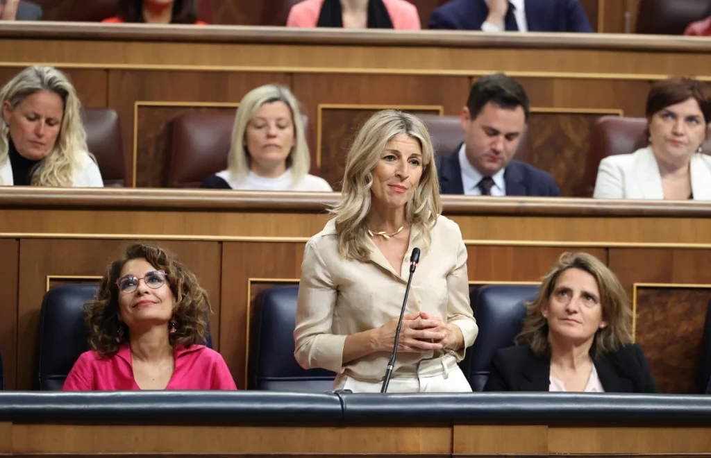Junts entierra el optimismo de Yolanda Díaz con los Presupuestos: «Habrá choque» 2 Moncloa Yolanda Díaz, líder de Sumar, enfrentada con Podemos