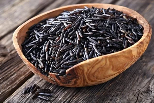 Conoce el superalimento que parece arroz pero con menos calorías 1 Moncloa ¿Por qué comer zizania en lugar de arroz?