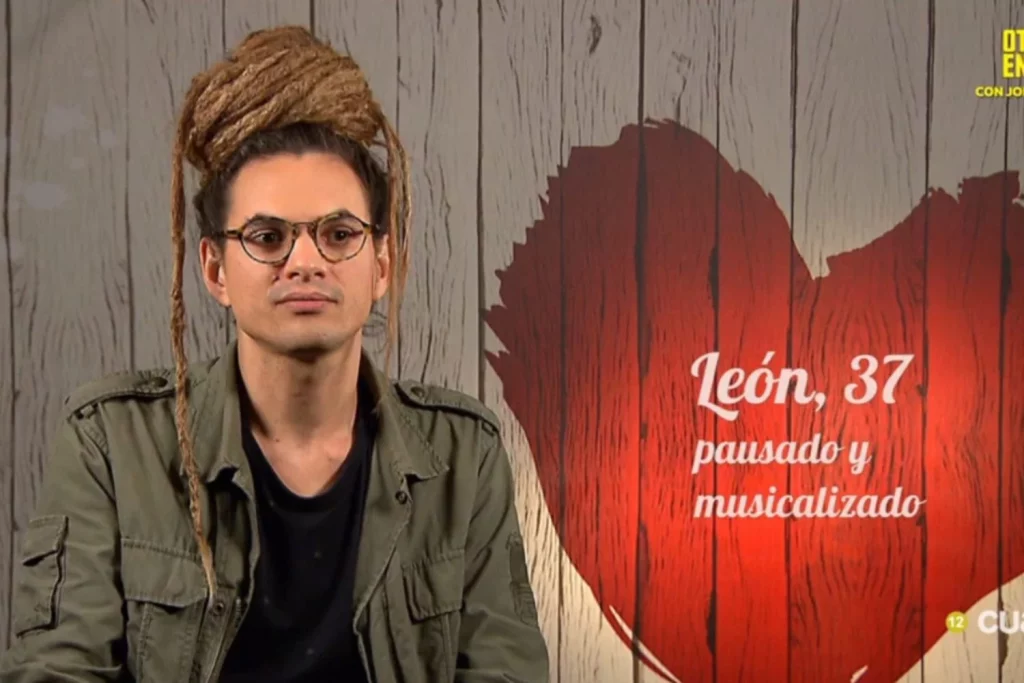 'First Dates': Un soltero rechaza un beso de su cita por tener los labios pintados: "Tengo muy buenas reviews" 2 Moncloa 17164132169828 Moncloa